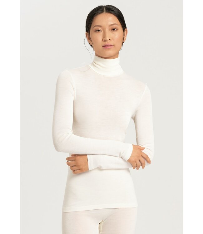 Hanro Woolen Silk Long Sleeve Turtle-Neck Cygne (071423)