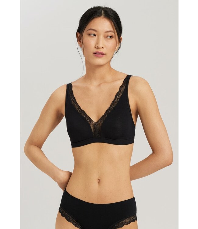 Hanro Cotton Lace Soft Cup Bra Black