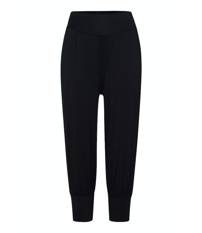 Hanro Yoga Crop Pant Black Beauty (078797)