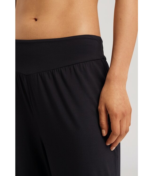 Hanro Yoga Crop Pant Black Beauty (078797)