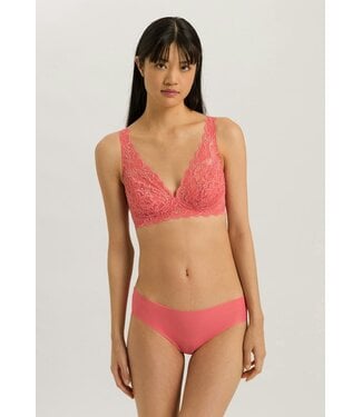 Soft Cup Bra in gentle pink - from the HANRO Hope collection