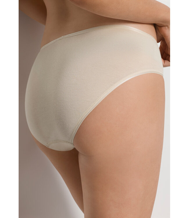 Hanro Cotton Seamless Midi Brief Summer Sand (071626)