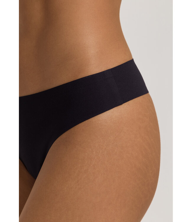 Hanro Invisible Touch Thong Black (071140)