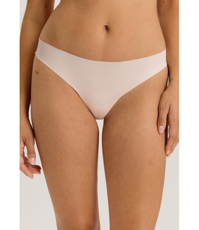 Hanro Invisible Cotton Thong Powder (071225)