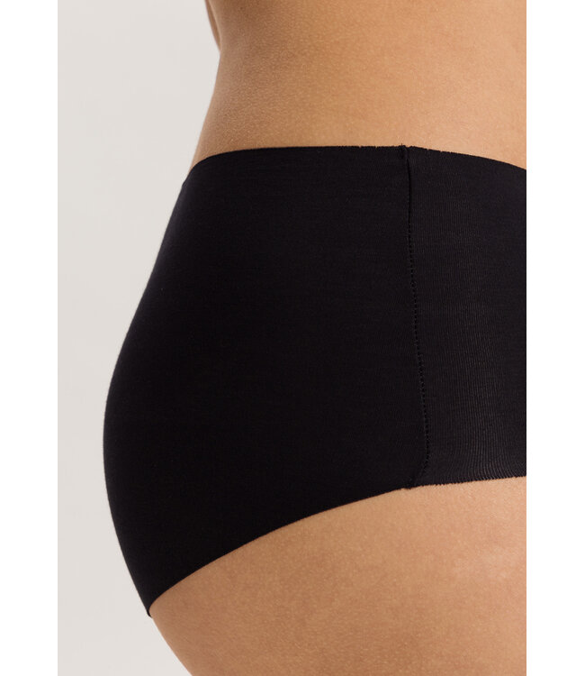 Hanro Invisible Cotton Maxi Brief Black (071228)