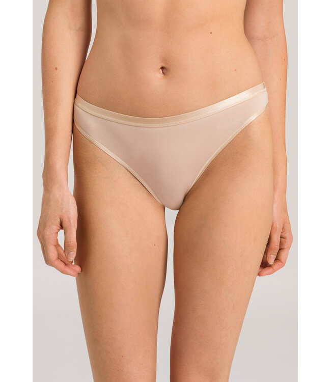 Hanro Cotton Sensation Thong Beige