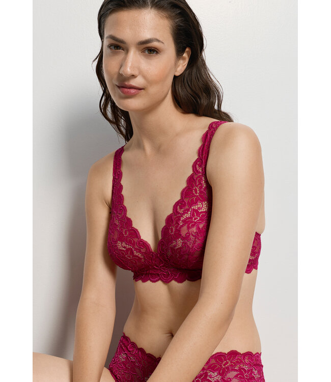 Hanro Moments Soft Cup Bra Light Sangria (071465)