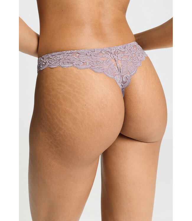 Hanro Moments Lace Thong Stormy Rose (071507)