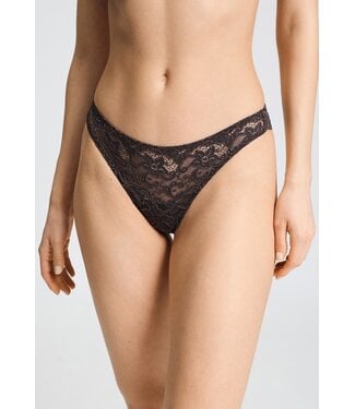 Hanro Moments Lace Thong Dark Mocha (NEW TREND)