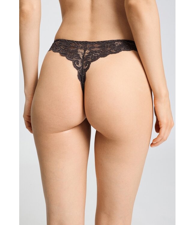 Hanro Moments Lace Thong Dark Mocha (071507)