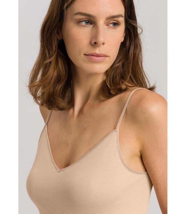 Hanro Cotton Seamless Spaghetti Top V-Shape Beige (071601)