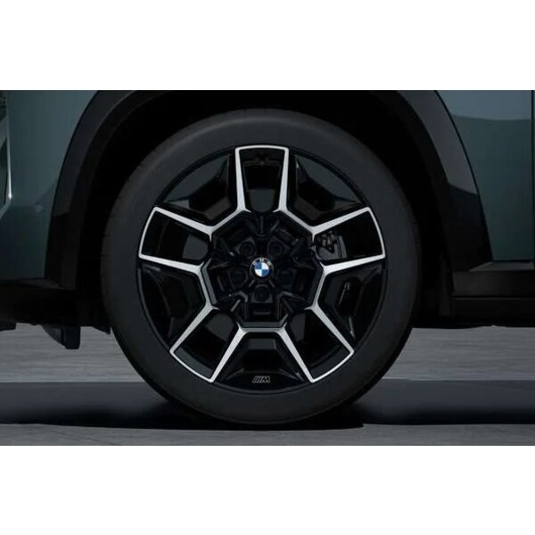 BMW BMW Winterwielset XM Serie G09 Styling 922M  Jet Black Mat