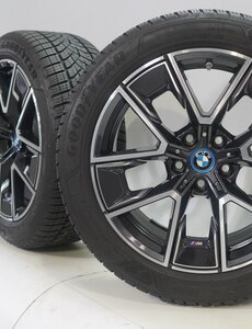 BMW BMW 4 serie i4 G26 858M 18 inch velgen Goodyear Winterbanden Origineel