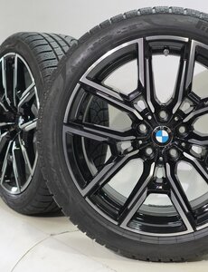 BMW BMW 4 serie i4 G26 859M 19 inch velgen Pirelli Winterbanden Origineel