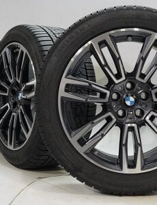 BMW BMW 5 serie i5 G60 G61 935M 19 inch velgen Continental Winterbanden Origineel