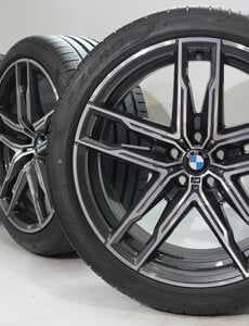 BMW BMW M8 F91 F92 F93 810M 20 inch velgen Pirelli Zomerbanden Origineel