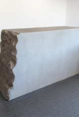 Betontheke "Brunhilde" in rustikaler Betonoptik