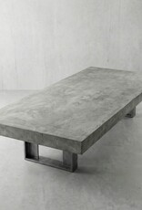 Beton-Tischplatte in Spachteltechnik – handgefertigt am Bodensee