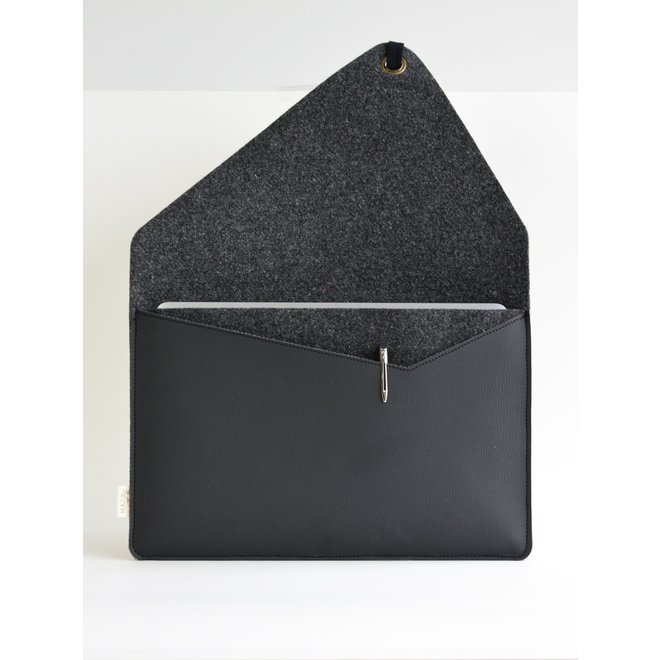 Duurzame Laptophoes 15.6"inch | twee kleuren