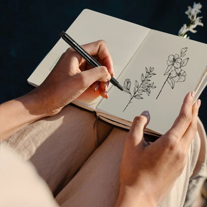 Notitieboek Goudsnee Zwart | 3 formaten