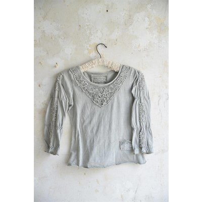 Jeanne d'Arc Living Blouse- Charming truth