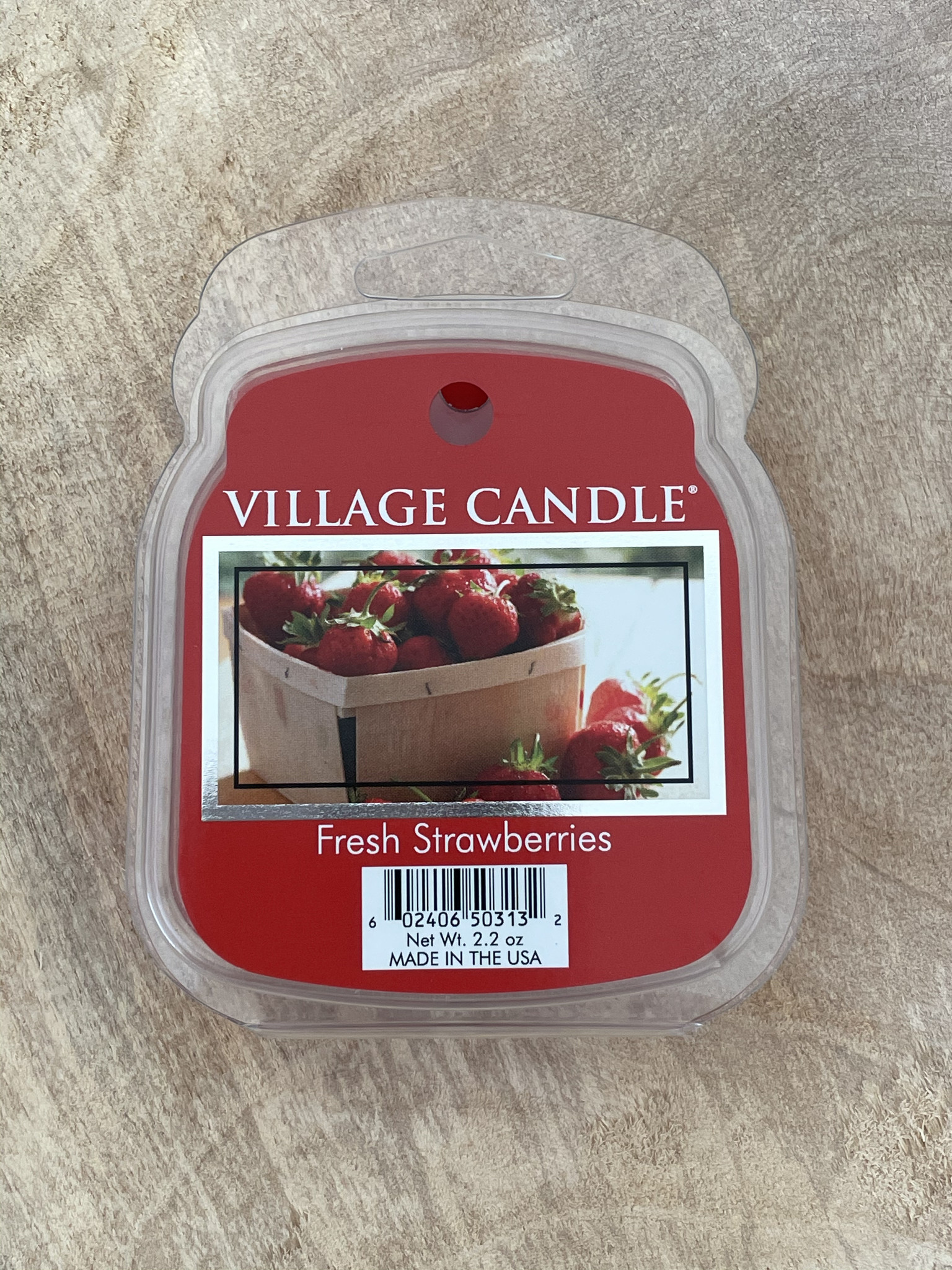 Village Candle Village Candle Fresh Strawberries Wax Melt