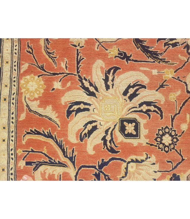 Handwoven Sumak kilim rug 361x269 cm