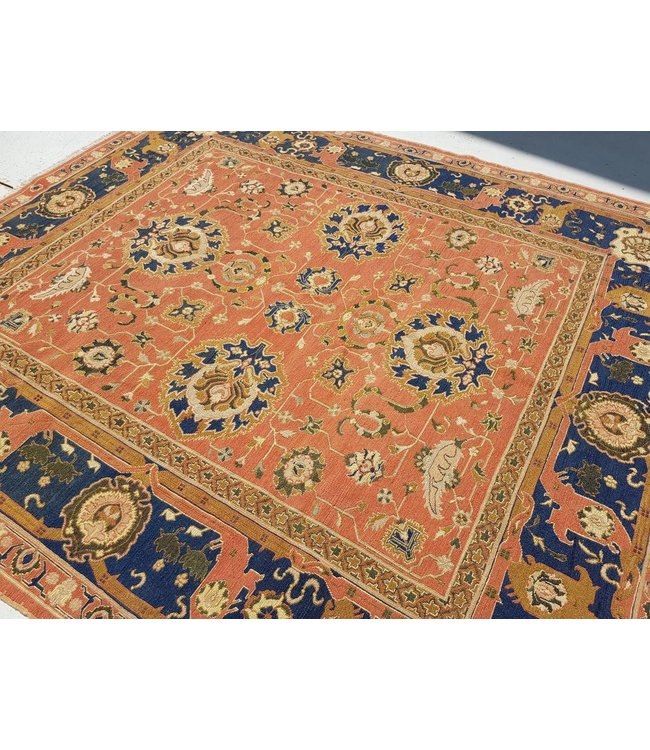 Handwoven Sumak kilim rug 280x244 cm