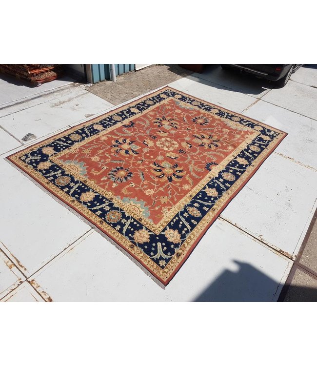 Handwoven Sumak kilim rug 402x296 cm