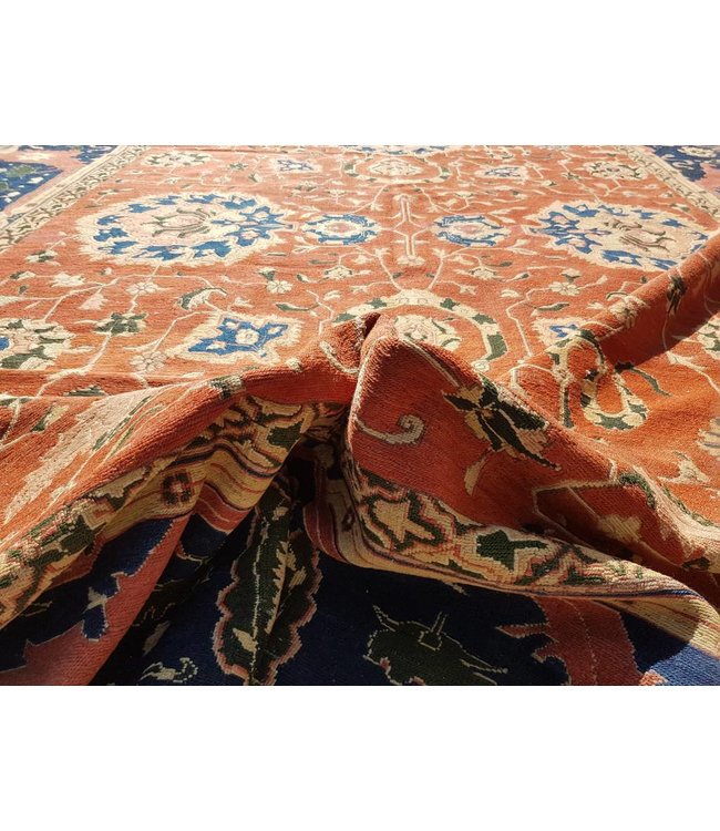 Handwoven Sumak kilim rug 400x296 cm