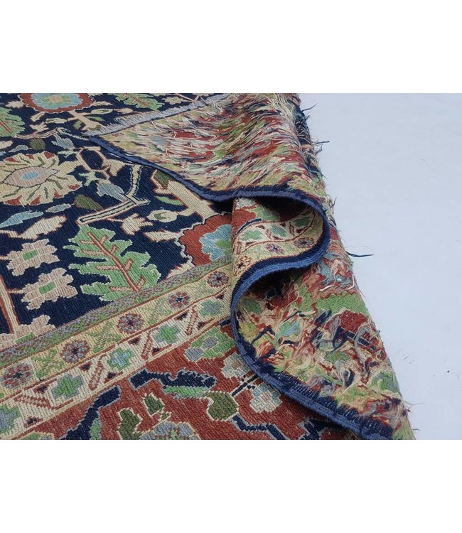 Handwoven Sumak kilim rug 349x264 cm