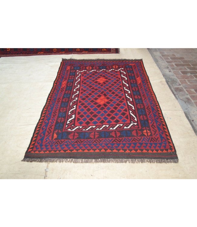 kelim rug  212 x 136 cm (6'11 x 4'5) feet