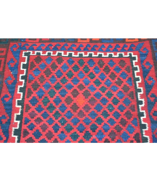 kelim rug  214 x 108  cm  (7' x 3'6 ) Feet