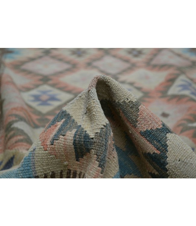 (10'1 x 5'10) Feet   kelim rug  309 x 178 cm