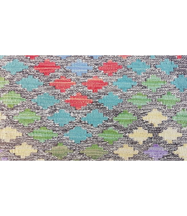 (3'10 x 2'11) Feet    kelim rug  117 x 89 cm