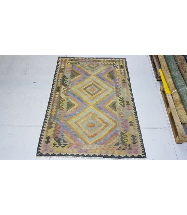 (7'7x5'4 )Feet    kelim rug   233 x 165 cm