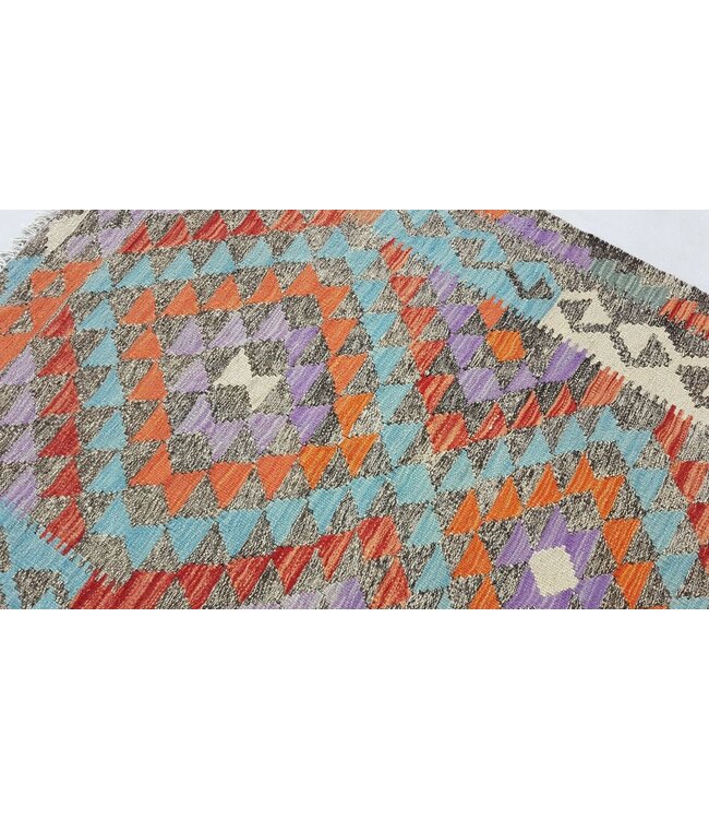 (4'7x3'2 )-Feet kelim rug    141x97 cm