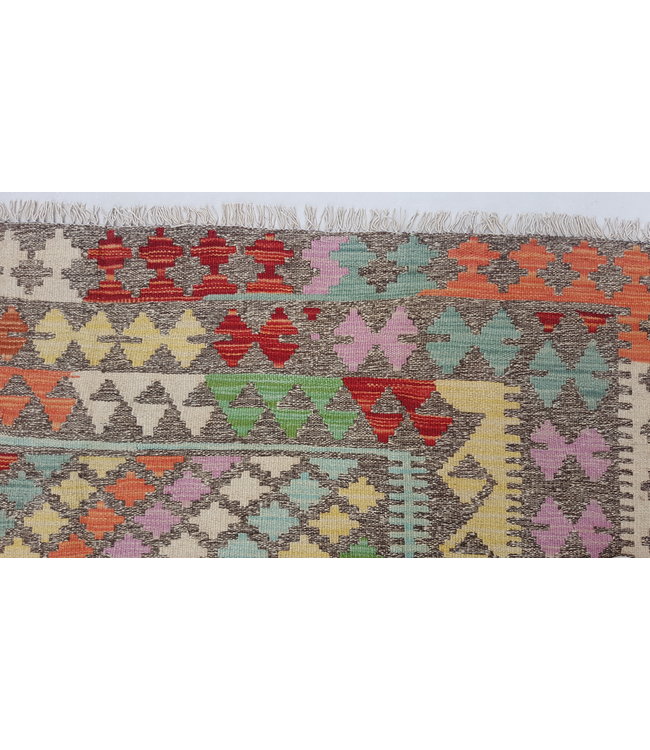 (8' x 5'6)-Feet kelim rug  244x168 cm