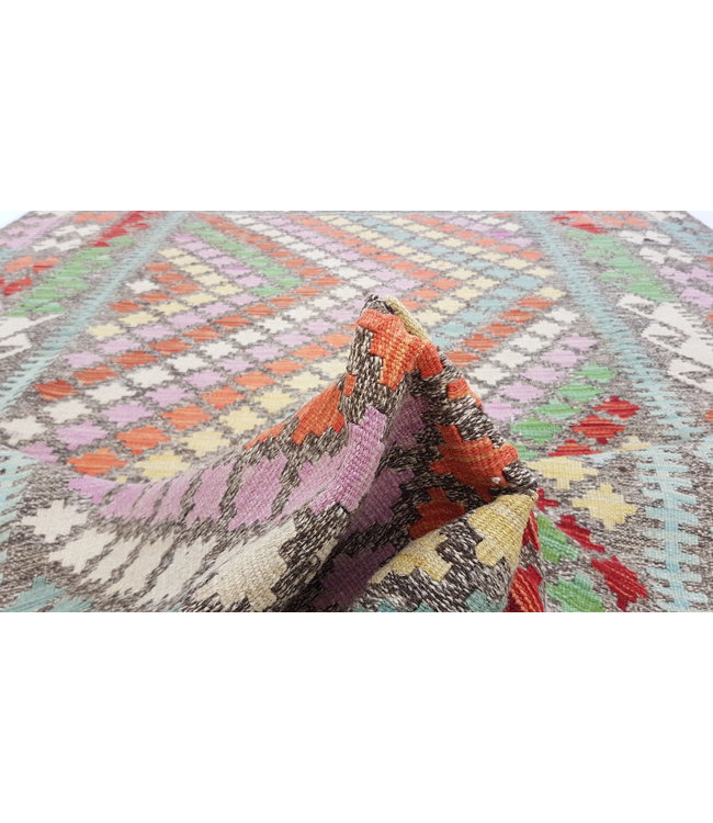 (8' x 5'6)-Feet kelim rug  244x168 cm
