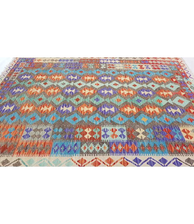 ( 8'1 x 5'11)-Feet    kelim rug 247 x 181 cm