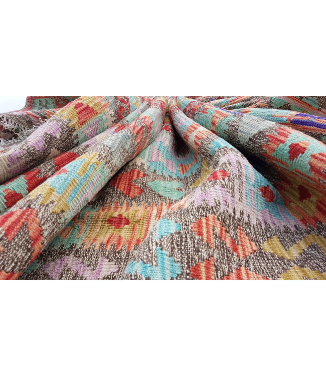 (8'4 x 6' )-Feet  kelim rug  255x184 cm