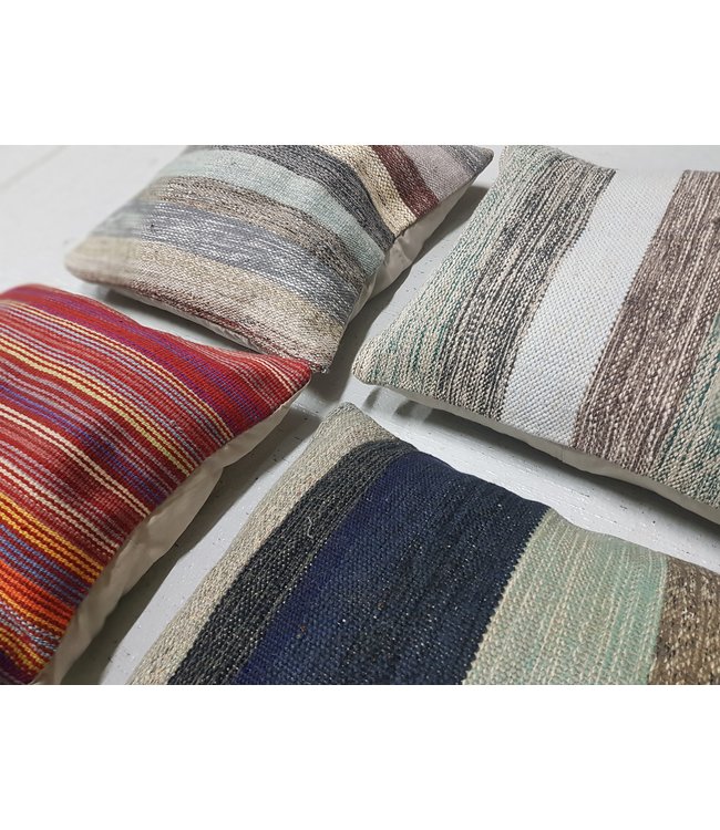 4x modern kelim kussens 50x50 cm met vulling