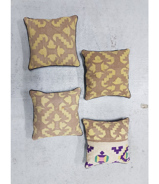 4x kelim kussens 40x40 cm met vulling