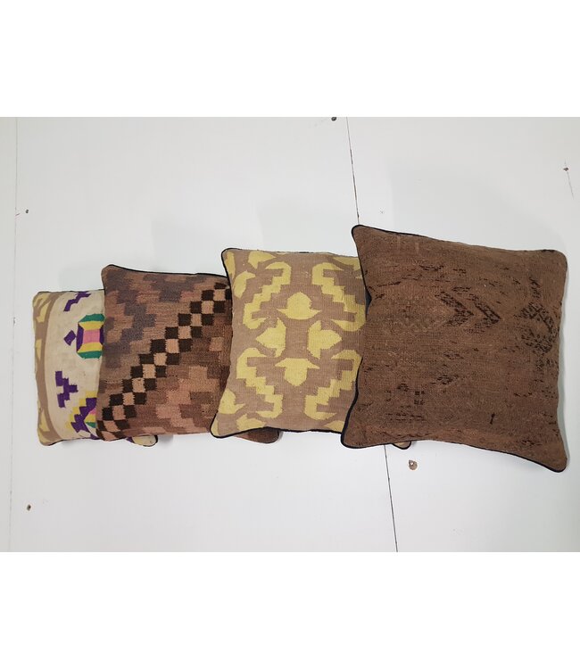 4x kelim kussens 40x40 cm met vulling