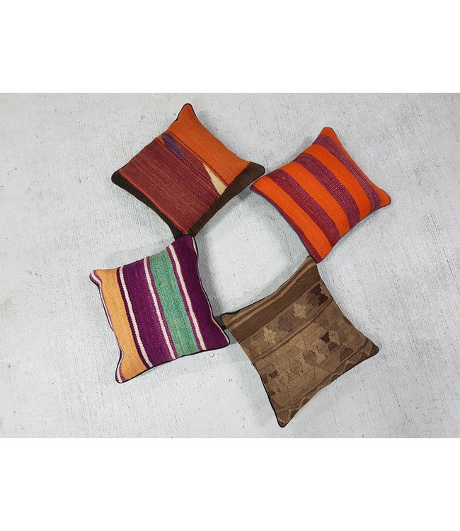 4x kelim kussens 40x40 cm met vulling