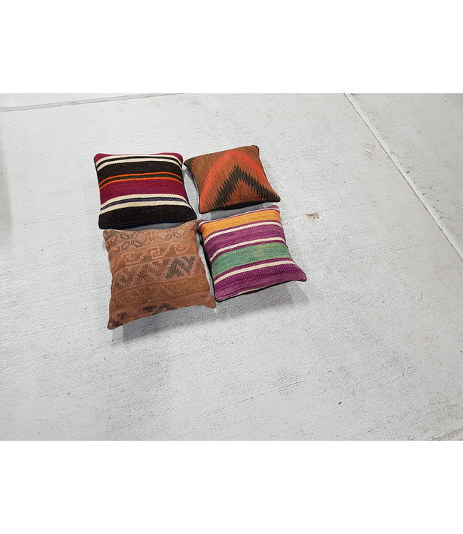 4x kelim kussens 40x40 cm met vulling