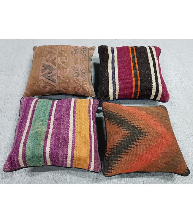 4x kelim kussens 40x40 cm met vulling