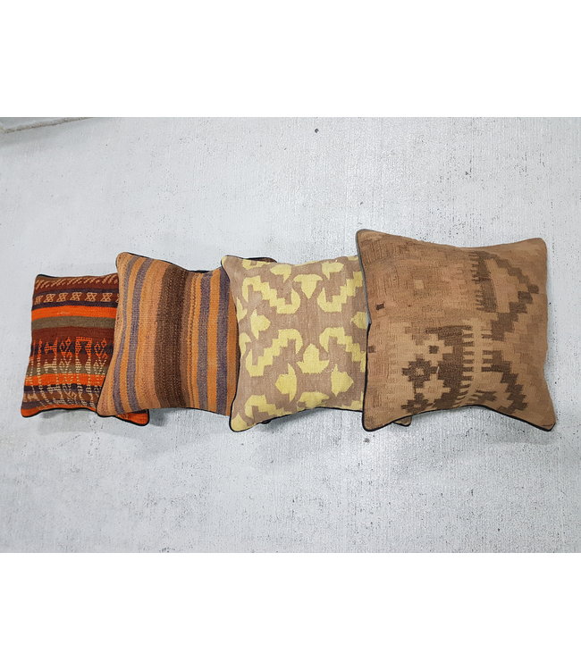 4x kelim kussens 40x40 cm met vulling