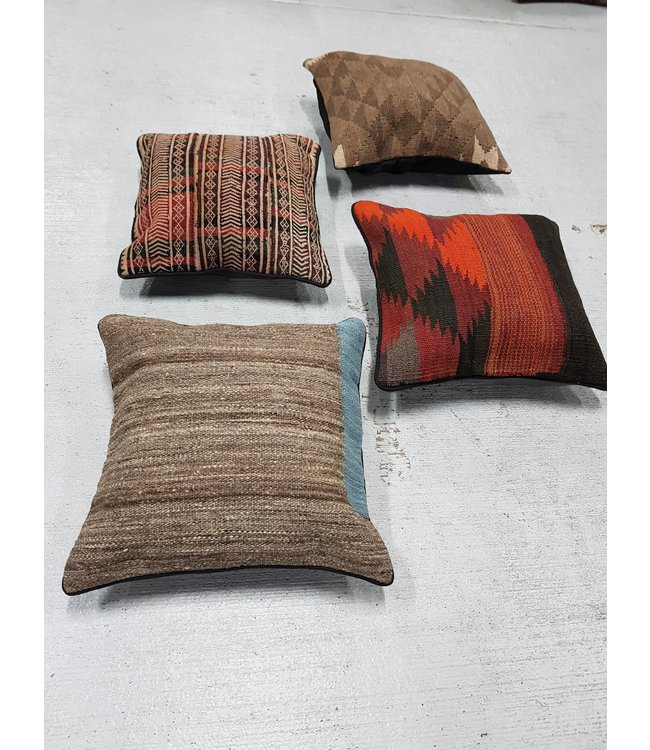 4x kelim kussens 40x40 cm met vulling