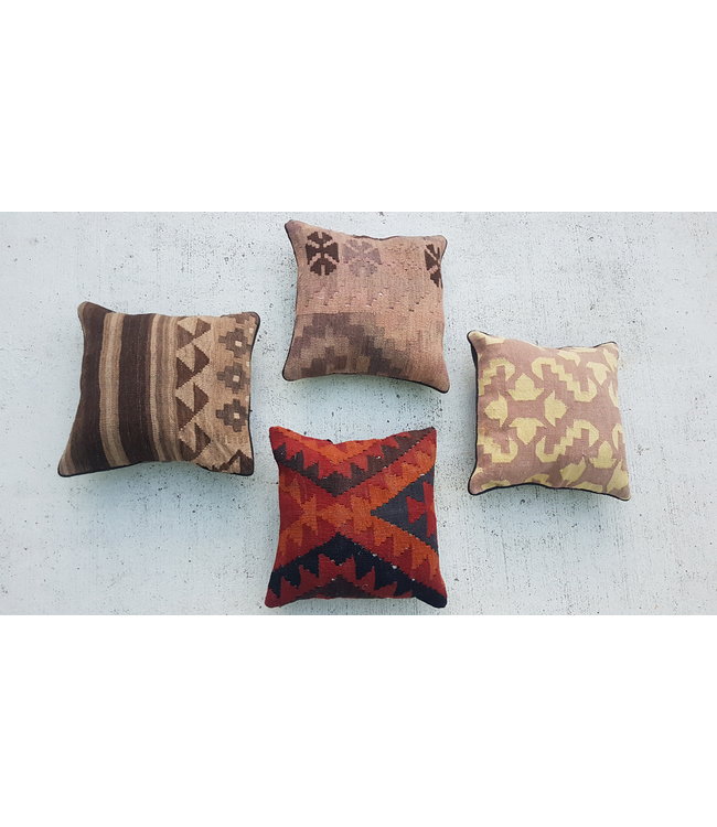 4x kelim kussens 40x40 cm met vulling